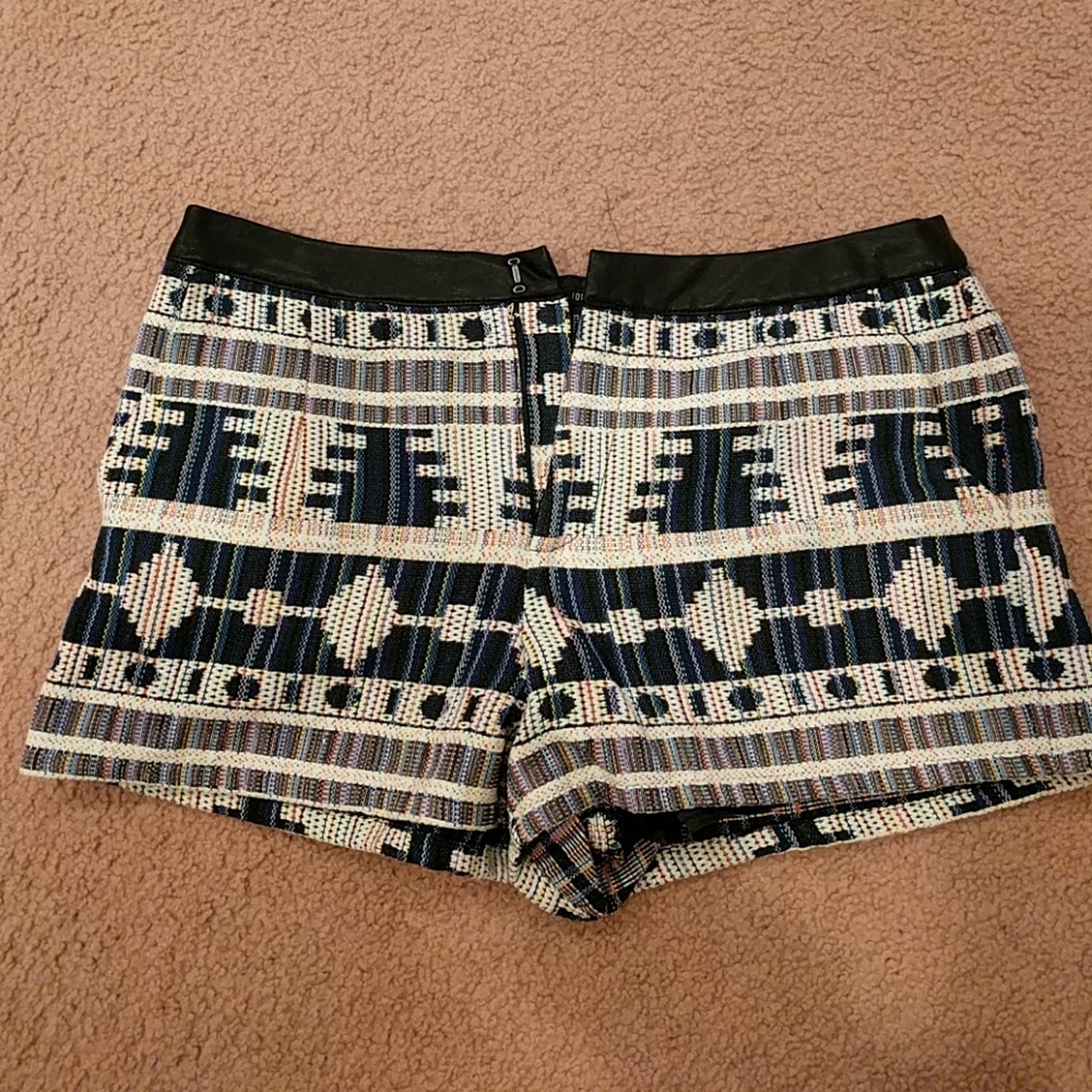Patterned shorts